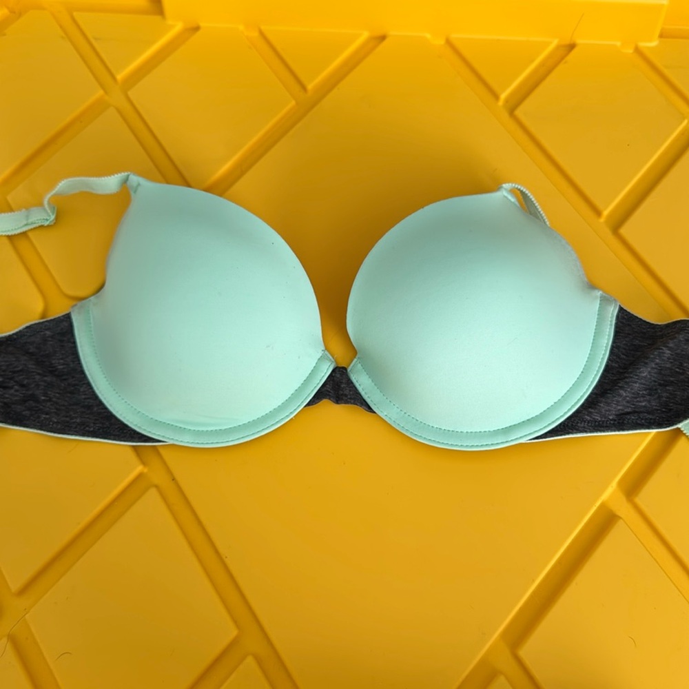 PINK bra